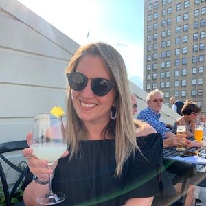 Meet your Posher, Christy